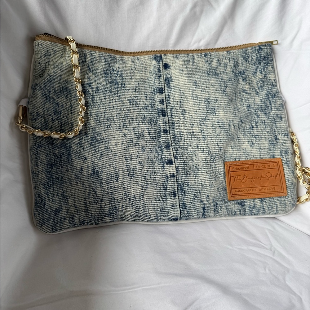 The Bagjunkie Shop: Denim Clutch with Gold Chain Straps